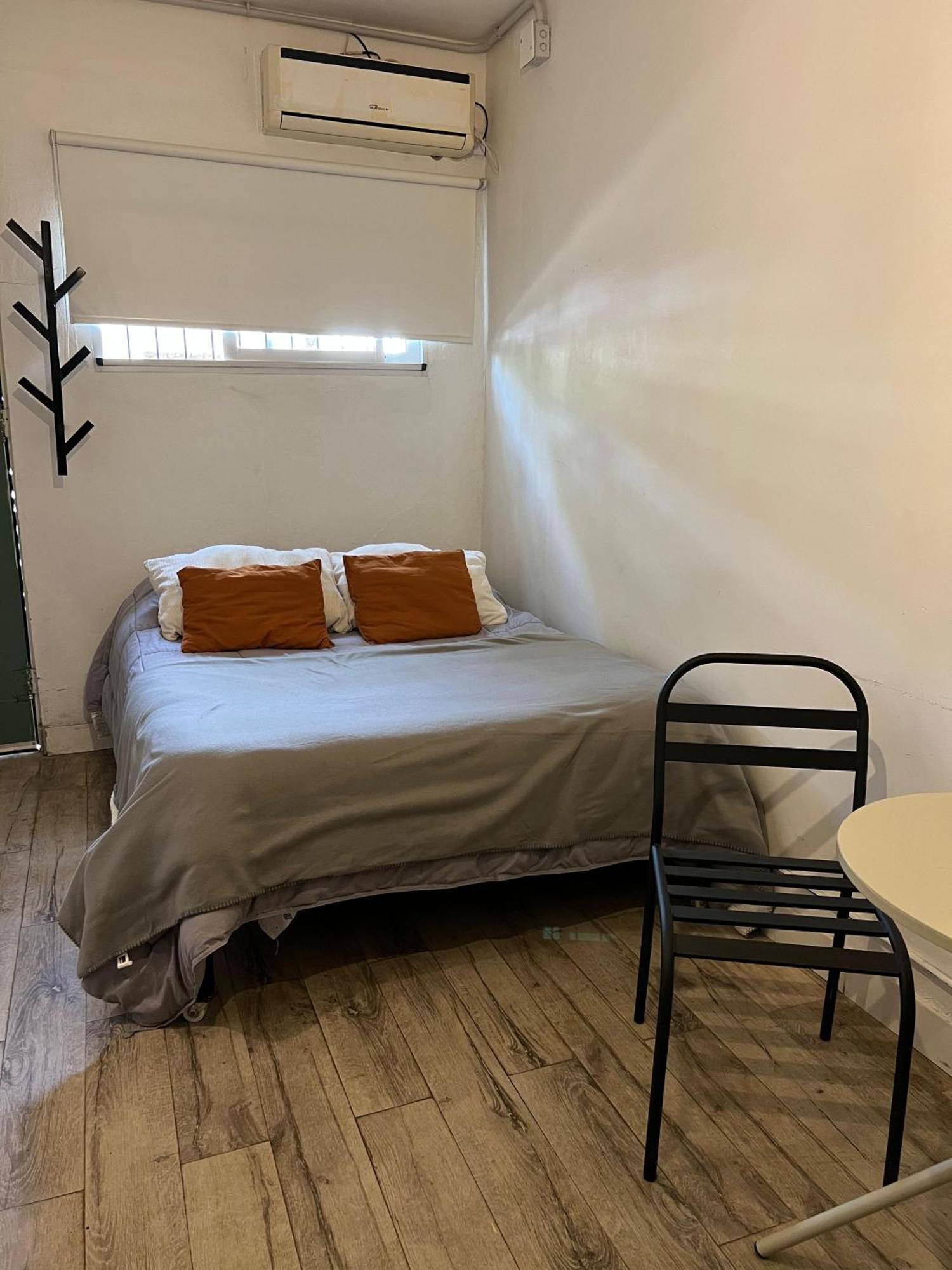 Monoambiente En Zona Residencial Διαμέρισμα Μεντόζα Δωμάτιο φωτογραφία